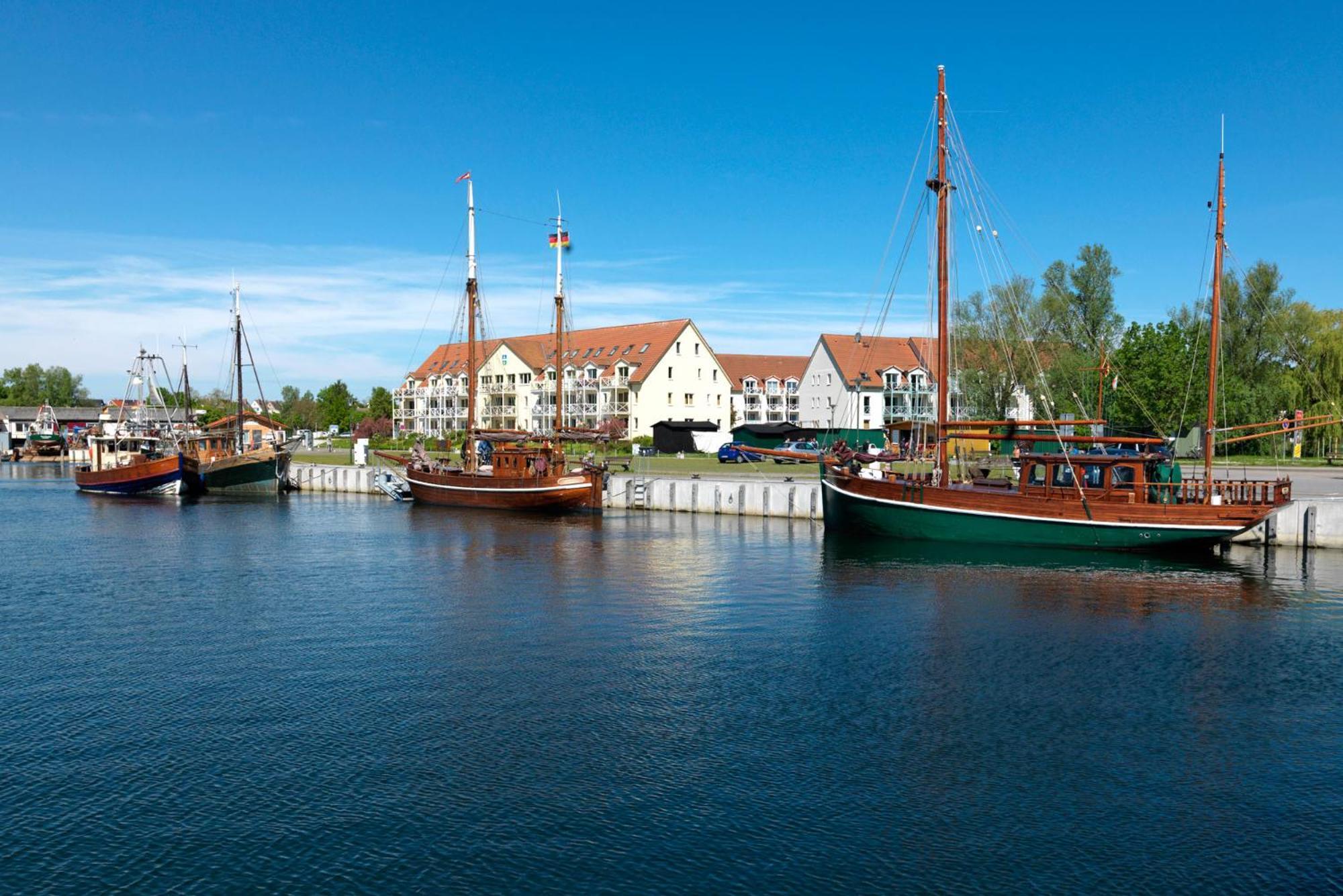 Apartamento Mann Un Fru - Residenz Am Yachthafen Kirchdorf  Exterior foto